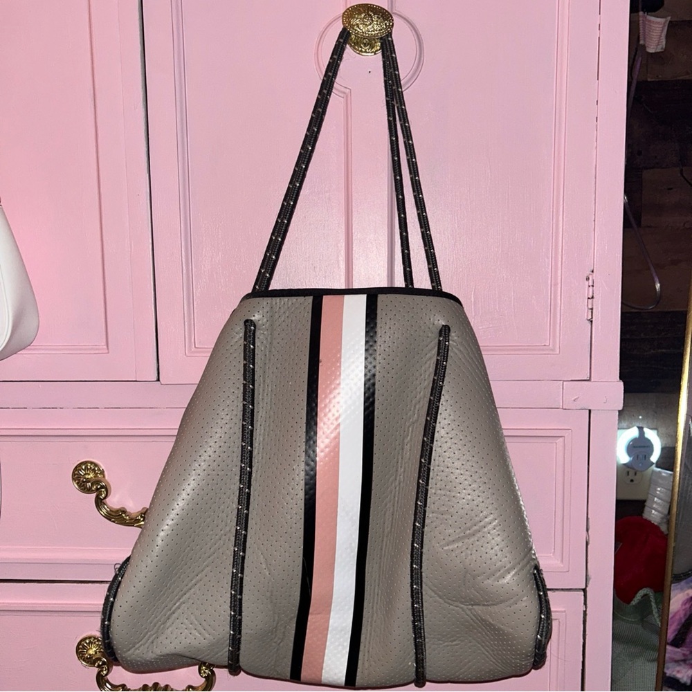 HAUTE SHORE Gray Tote with Pink and White Stripes
